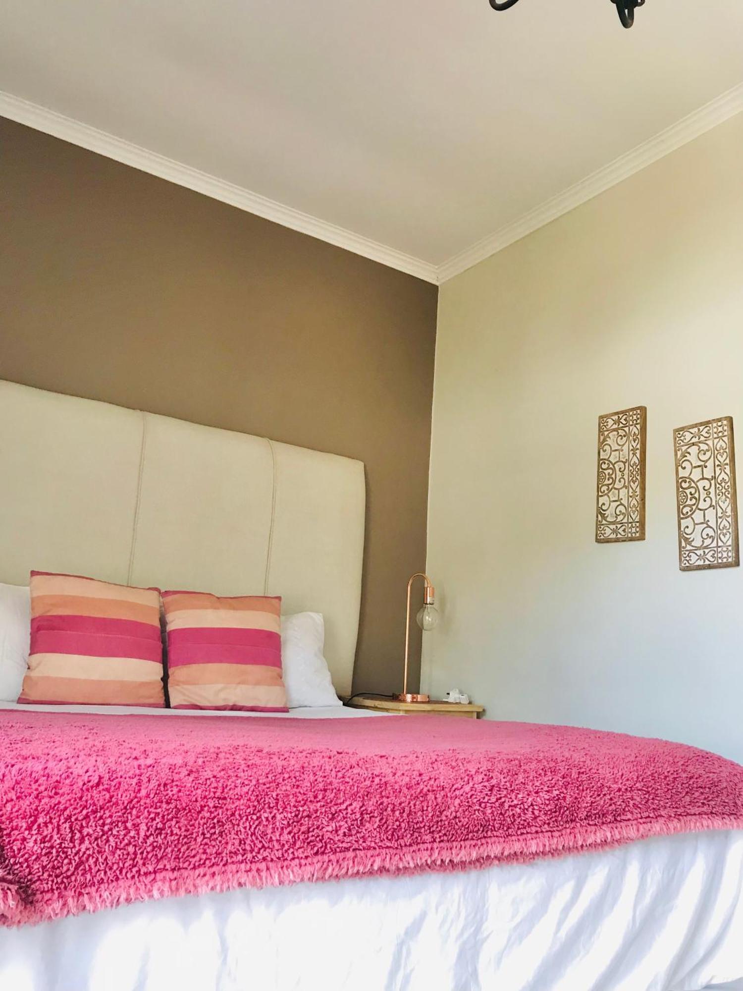 Travel North Guesthouse تسومب الغرفة الصورة